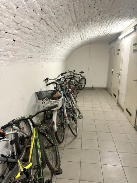 5-ZIMMER-DACHGESCHOSSWOHNUNG MIT GARAGENPLATZ