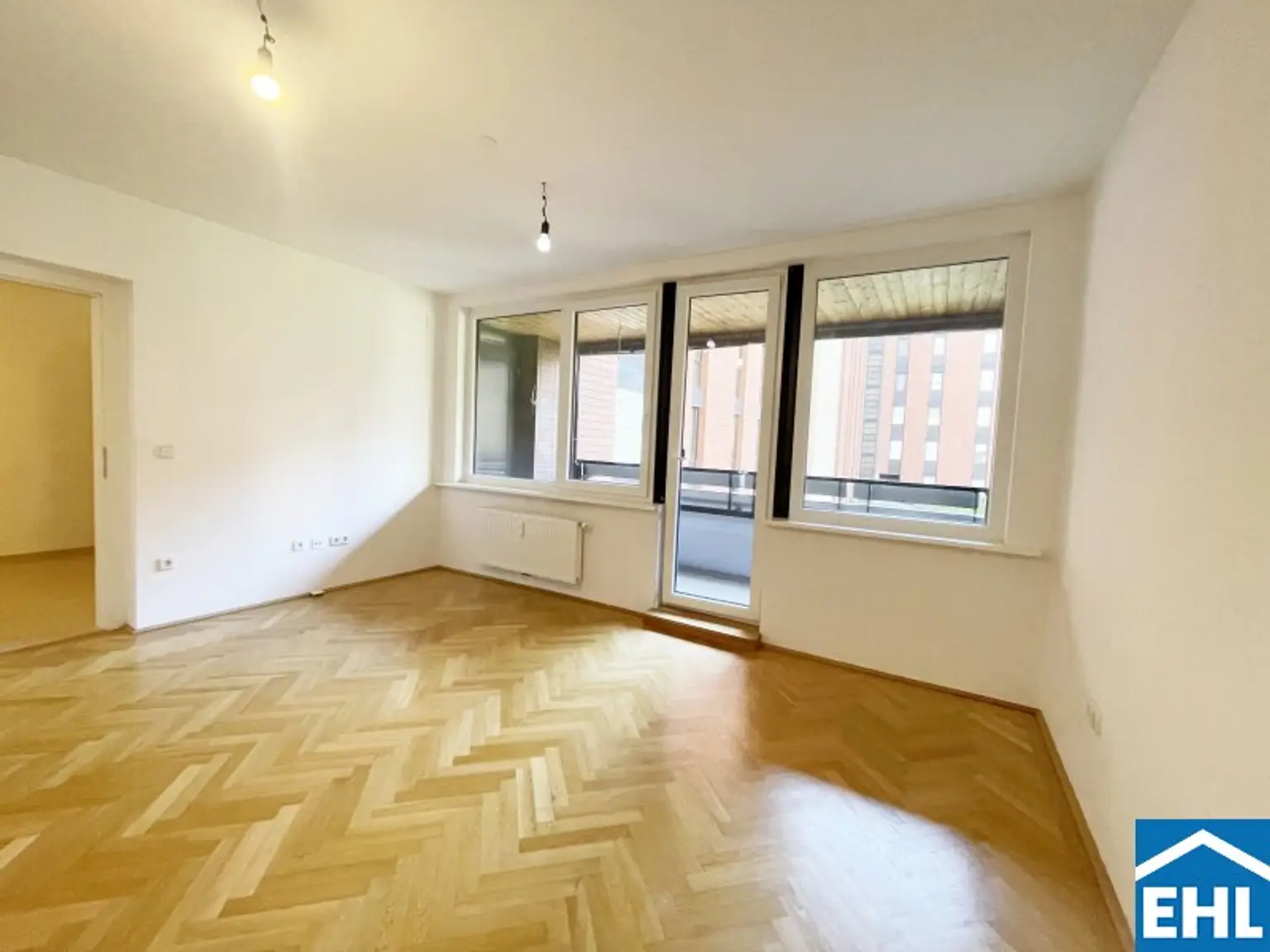 Tolle 2-Zimmer-Wohnung mit Freifläche im Arsenal!