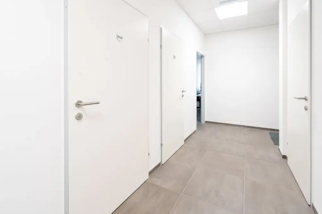 Gewerbeobjekt TOP 1 mit Werkstatt und Büros in Buchkirchen zu kaufen!