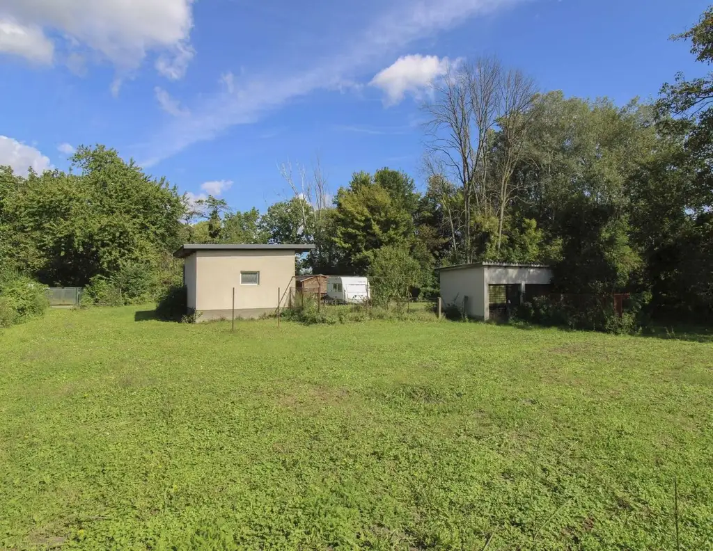 Sonniges Eckgrundstück in gepflegter Einfamilienhaussiedlung nahe Tulln - Naturnah & Bebaubar