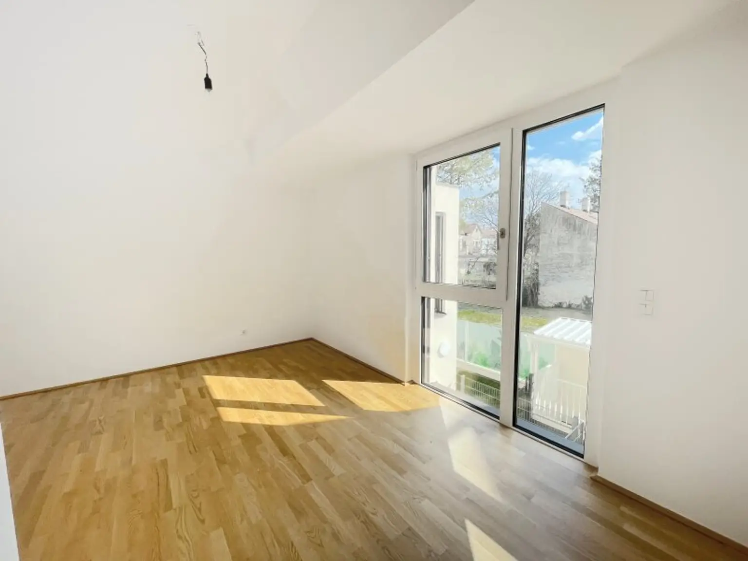 Einmalige Chance: Modernes Townhouse mit zwei Eingängen!