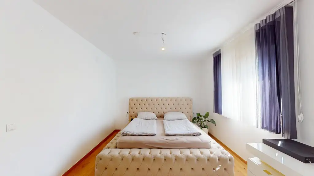 REPRÄSENTATIVE TRAUMVILLA IN BESTLAGE VON HIMBERG NÄHE WIEN & U1