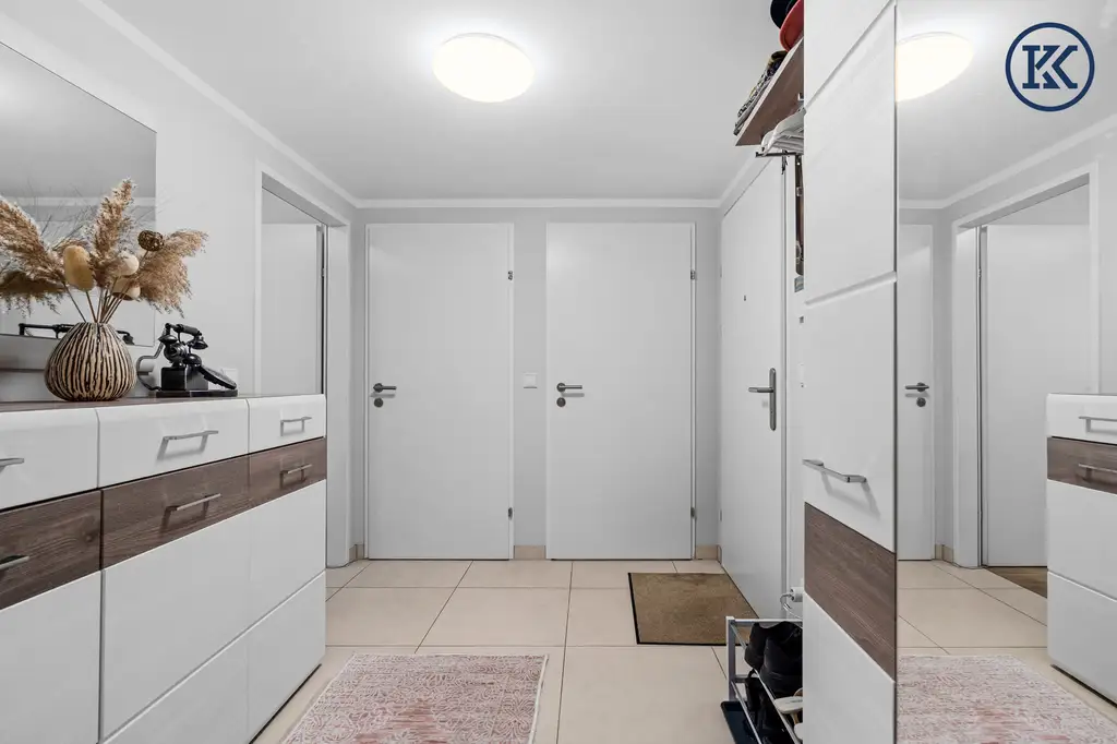 OPEN HOUSE am Dienstag den 19.08.25 ab 10 Uhr für die
Hofseitige 3-Zimmer-Wohnung mit 14 m² Loggia