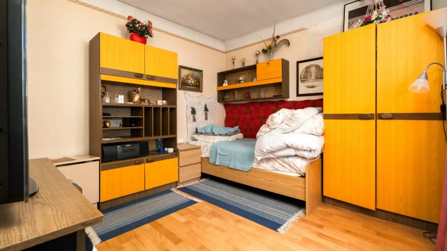 Sanierungsbedürftiges Haus in Untersiebenbrunn! Rohdachboden mit Ausbaupotential!