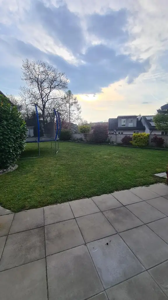 Modernisiertes Einfamilienhaus mit XXL Terrasse, Pool u.v.m.