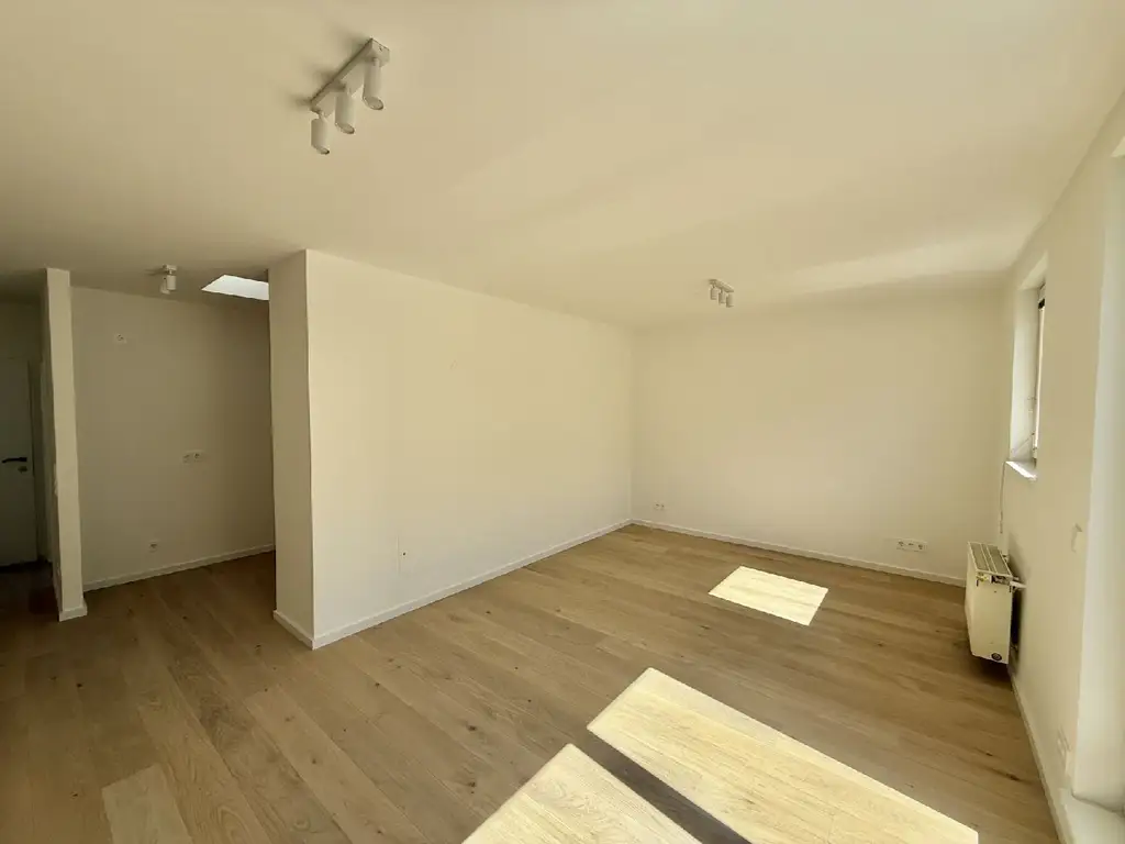 2- Zimmer Dachgeschoßtraum in 1050 Wien
