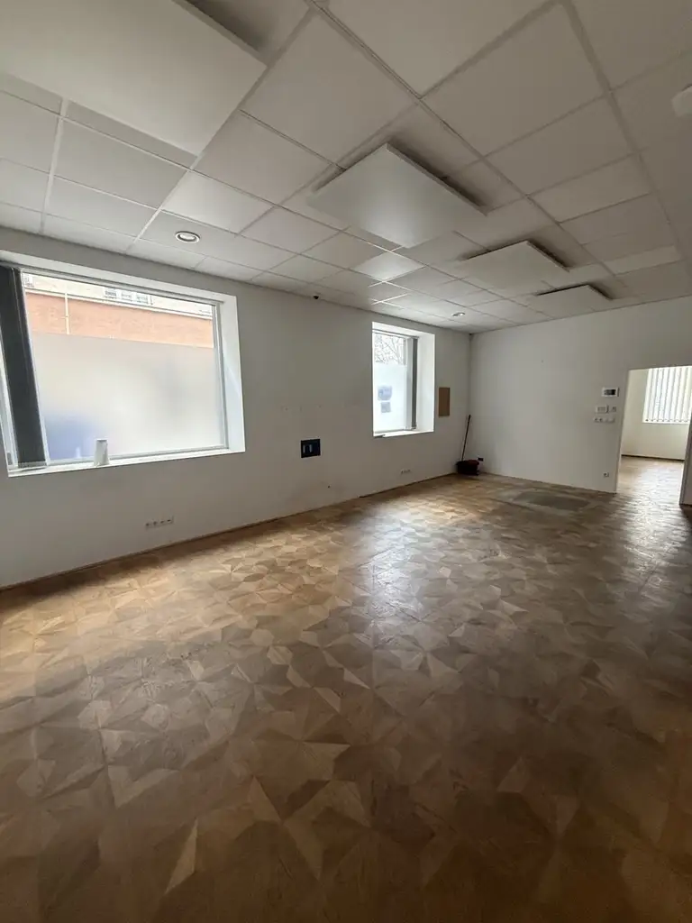 Geschäftslokal 1150 Wien | 100 m² im EG | nur 735 € Miete | Top Gelegenheit