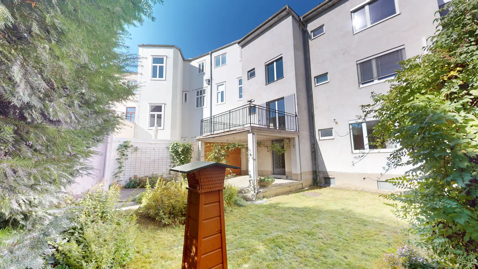 Mehrgenerationenhaus mit Geschäftsfläche in Top-Lage Groß-Enzersdorf