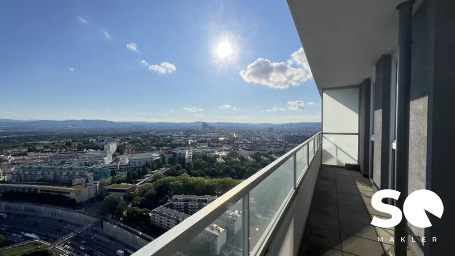 # SQ  - MODERNE 3 ZIMMER IN EINEM HOCHHAUS - NEUBAUWOHNUNG MIT BALKON MIT TRAUMHAFTEN AUSBLICK - NÄHE KURPARK OBERLAA - 31. ETAGE