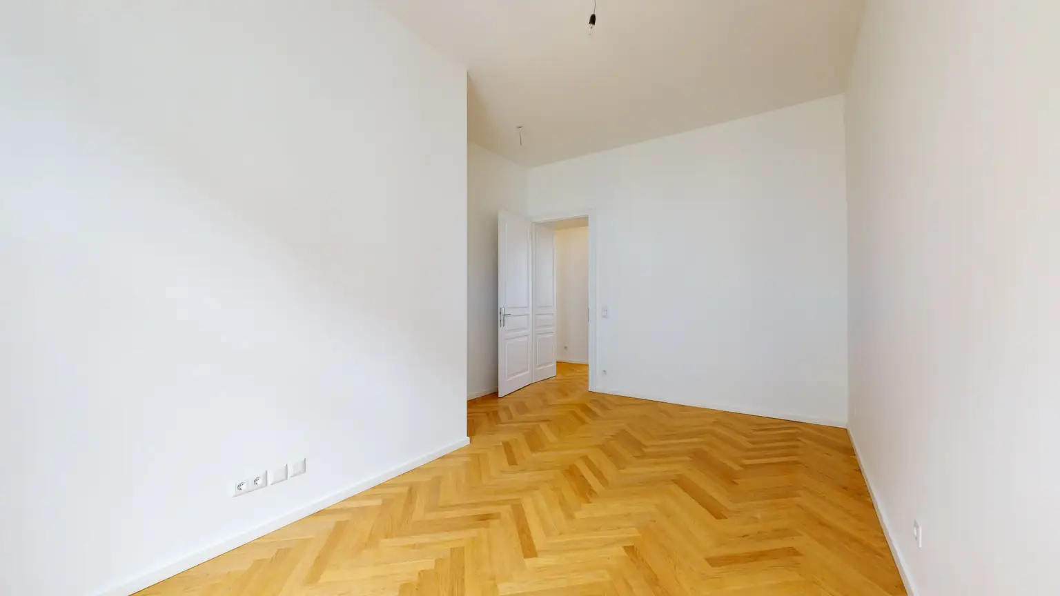 "Urban Oasis" - Charmante Altbaustil-Wohnung mit Balkon und Erker