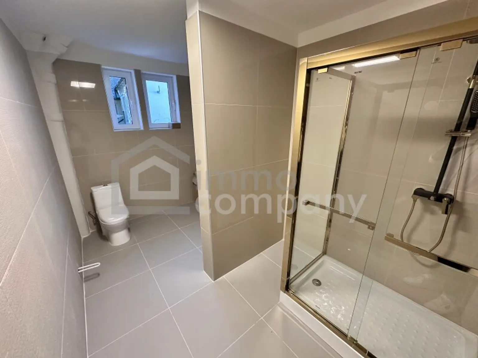 Helle 2-Zimmer-Wohnung in Lassee – Wohlfühloase für 600 € Kalt! Stadtblick inklusive!
