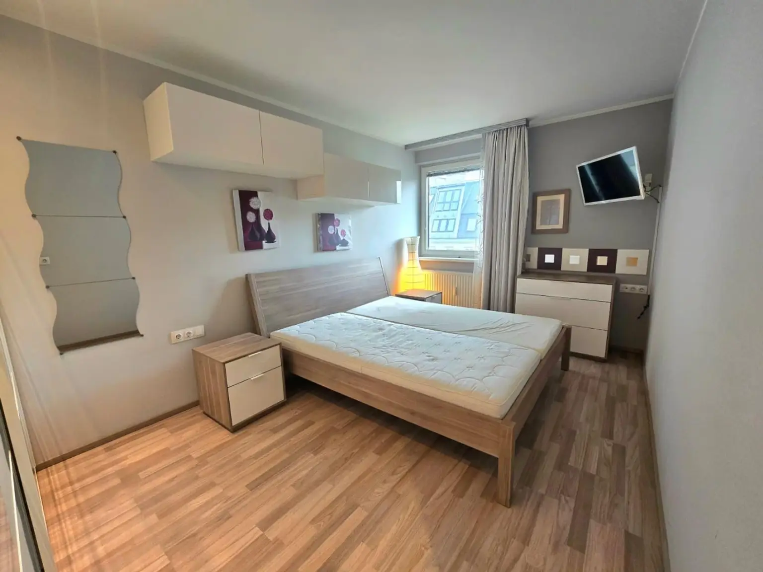 06 Schlafzimmer1