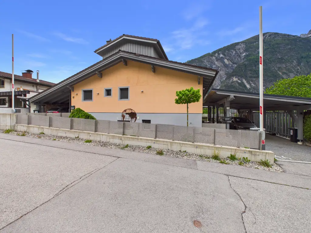 Die "besondere Immobilie"  - perfektes Wohnhaus mit zwei eigenständigen Wohneinheiten - nahe Lienz
