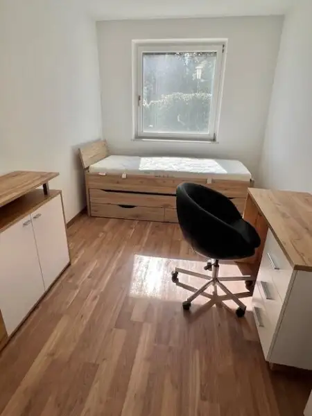 Seeblick inklusive! Bungalow mit 3 Schlafzimmern und charmantem Garten- mit Erweiterungsmöglichkeit!