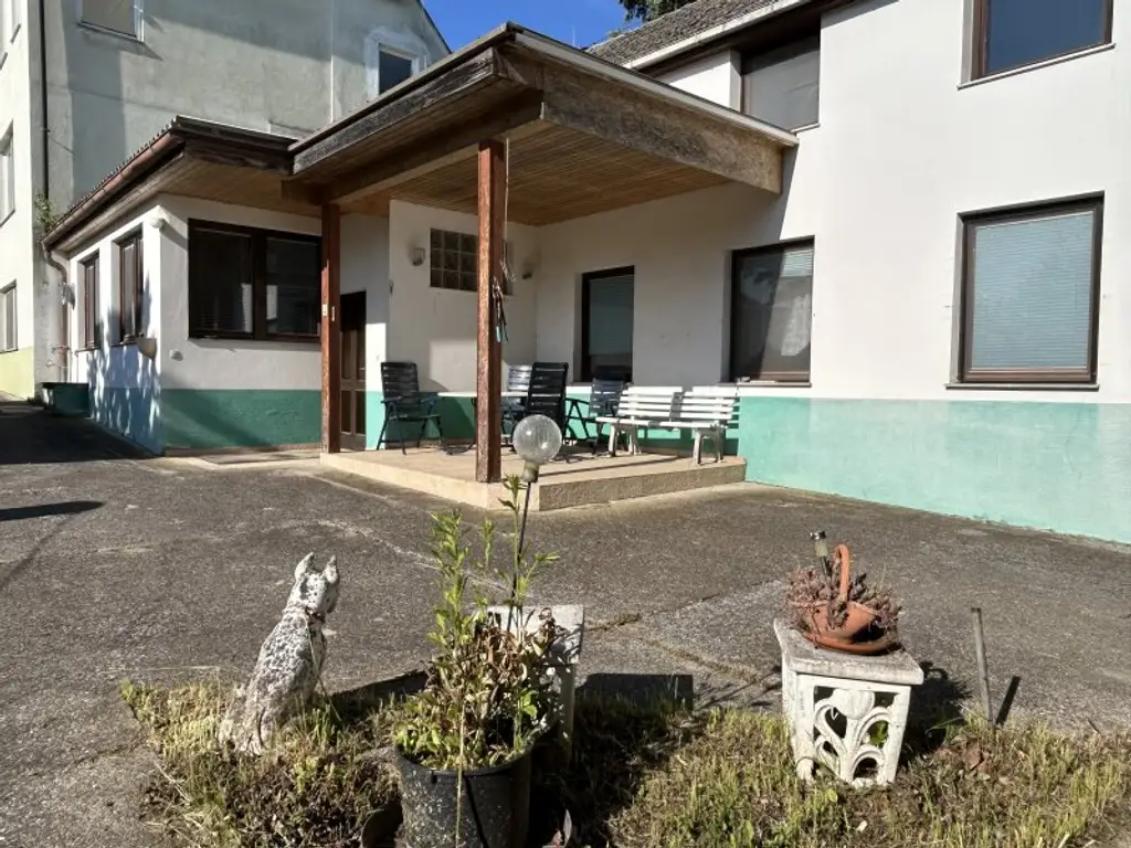 +++Charmantes Mehrfamilienhaus mit weitläufigem Naturgarten und vielseitigen Nutzungsmöglichkeiten!+++