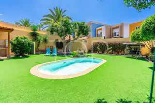 Haus-Adeje-Schwimmbad-Teneriffa-2