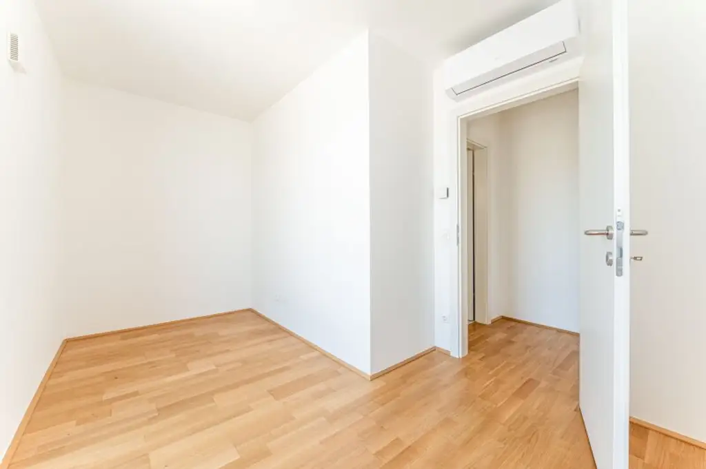Erstbezug ab Oktober! Grandiose 4-Zimmer-Terrassenwohnung inkl. Parkplatz in Hietzing zu vermieten!