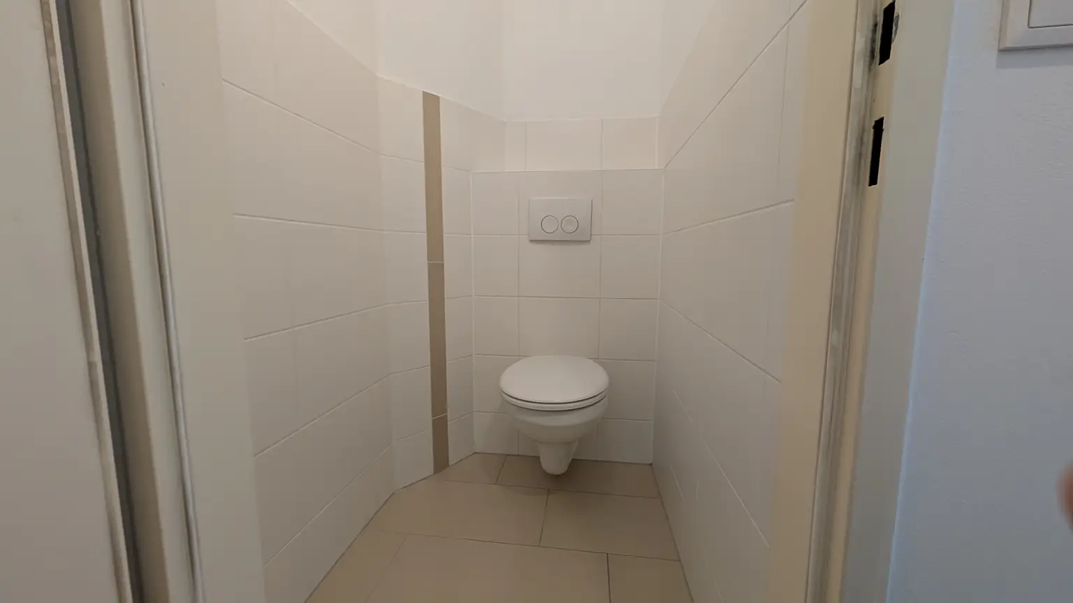 Lichtdurchflutetes Dachstudio mit Top-Anbindung nahe Donaukanal