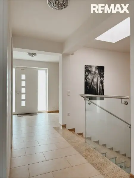 Wohnen am Wasser - ca. 189 m² Wohnfläche & direkter Seezugang auf Pachtgrund!