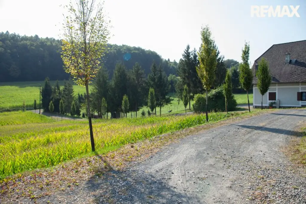 Traumhafter Landsitz in der Südoststeiermark! Ihre Ruheoase im Thermen- und Vulkanland!