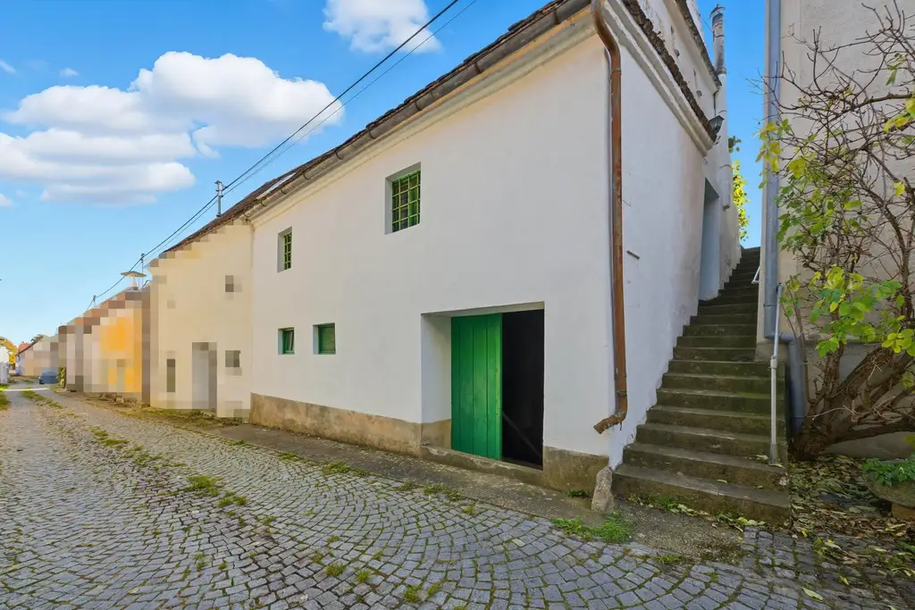 Weinkultur erleben im Ort für Genießer – Weinkeller, Presshaus & Weingarten vereint