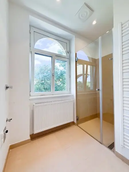 Helle 2-Zimmerwohnung im 23.Wiener Gemeindebezirk zu vermieten | OHNE Lift; 2.OG