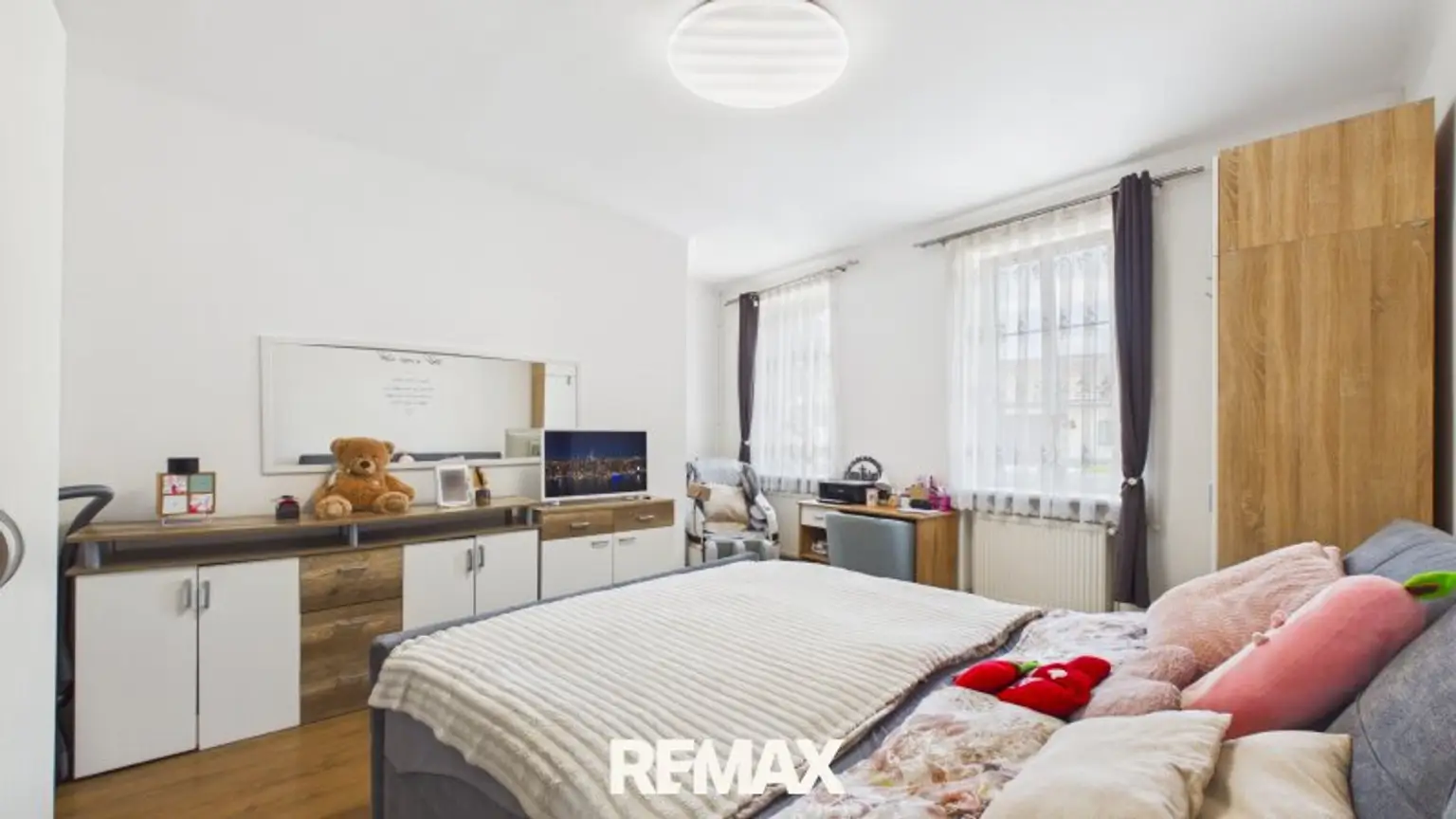 Großzügiges Zuhause mit Potenzial auf 1.629 m² – Wohnhaus, Nebengebäude & vielseitige Nutzungsmöglichkeiten