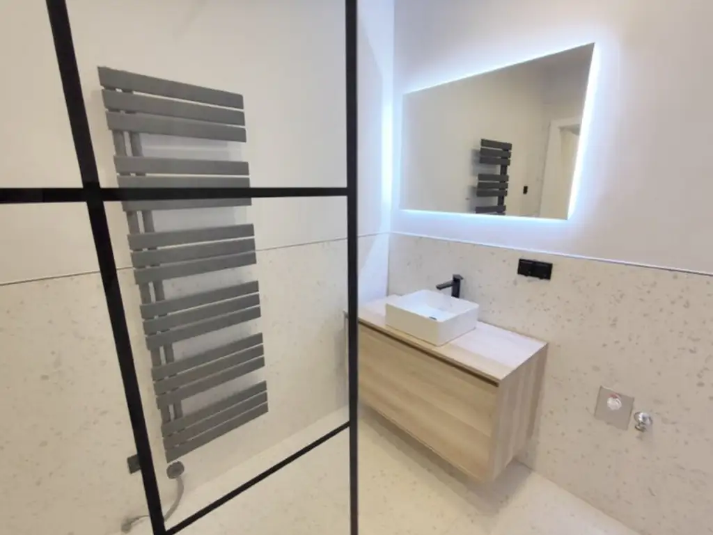 Krongasse! Altbau-Erstbezug mit Balkon in liebevoll saniertem Altbauhaus - Top11