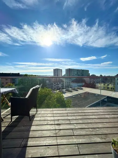SMART-LIVING I STYLISCHES PENTHOUSE I KLIMA I SONNENTERRASSE I OFFENE DESIGN-KÜCHE I ELEGANTES BAD MIT REGENDUSCHE I