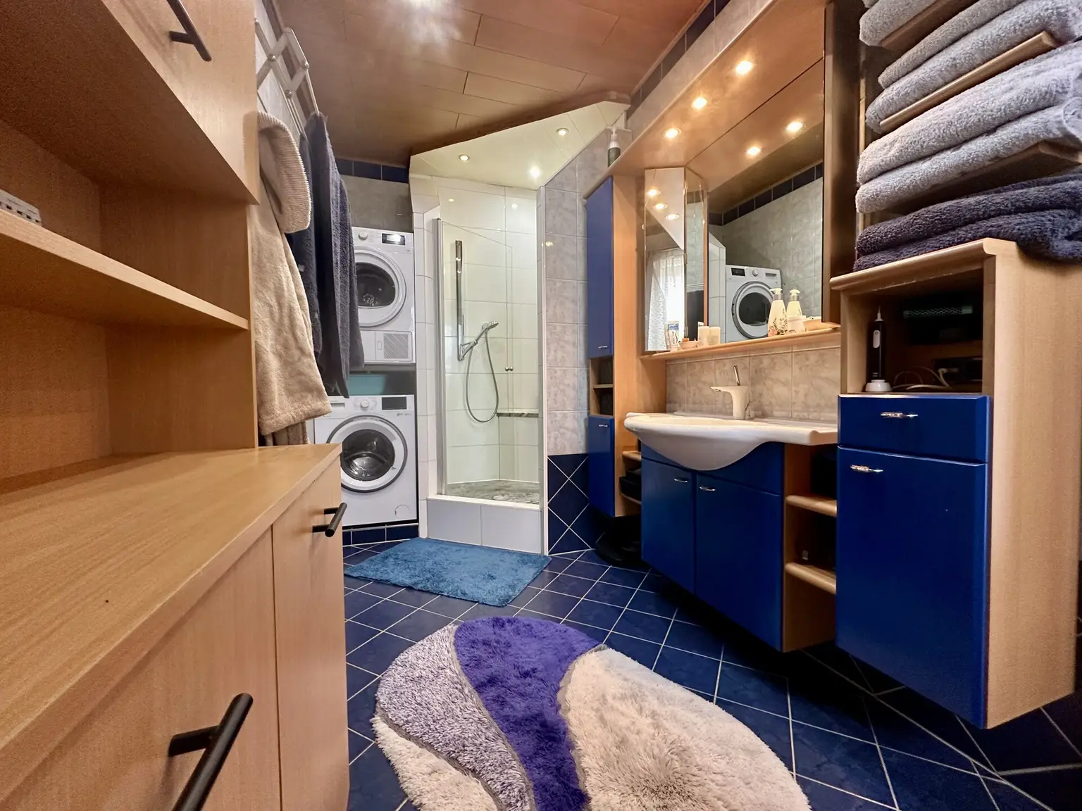 Badezimmer EG