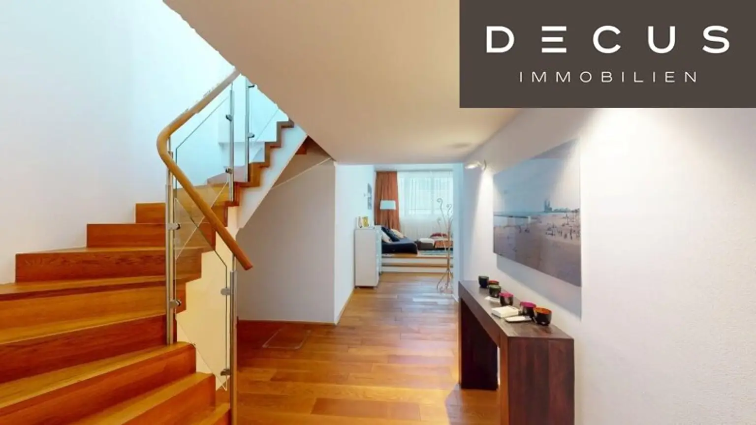 PENTHOUSE-RARITÄT: MIT DACHTERRASSE & 2 GARAGENPLÄTZEN