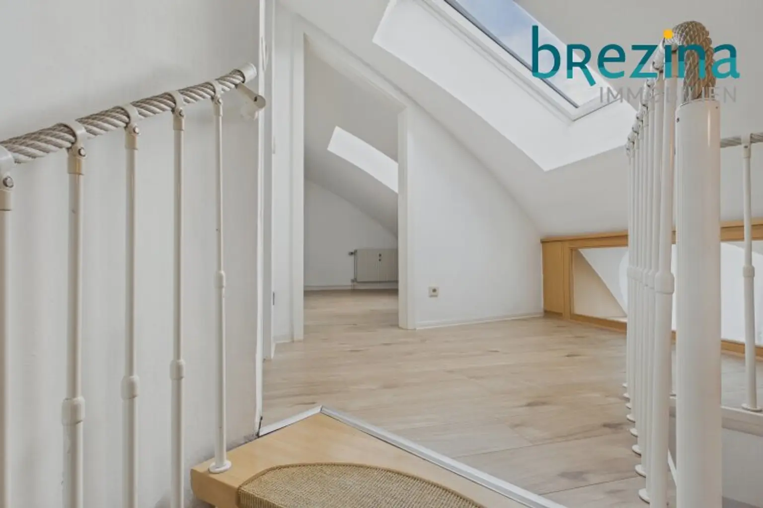 Einzigartiges Schmuckstück - Maisonettewohnung mit großer Terrasse