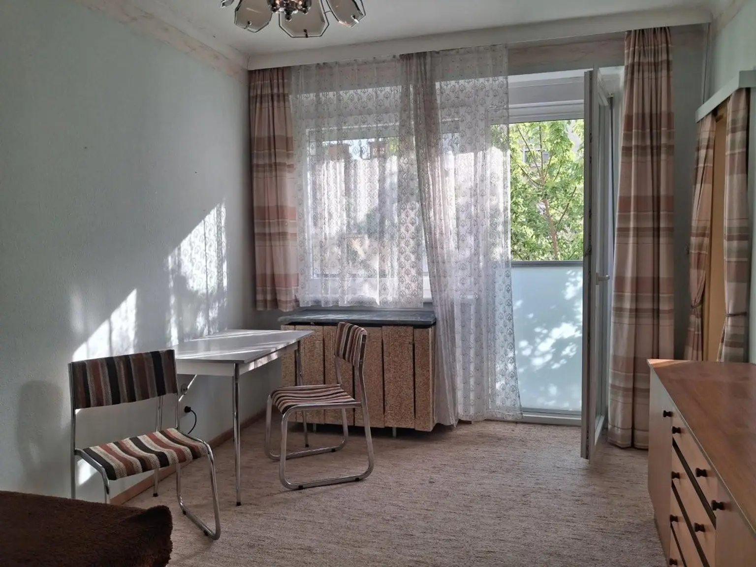 1 Wohnzimmer 1220 Kaisermühlen