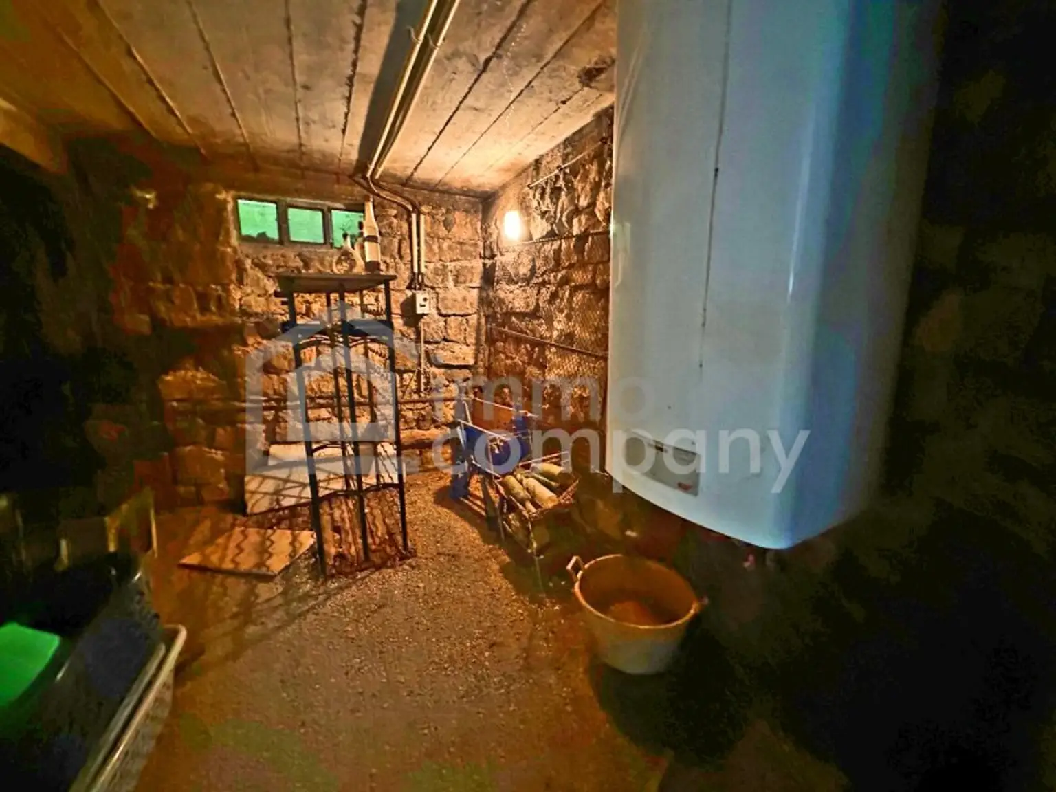 Uriges Landhaus - Traumlage - plus  Pool - Grundfläche 1.594 m² - Renovierung und Schönheitsreparaturen sind erforderlich, dennoch sofort beziehbar!