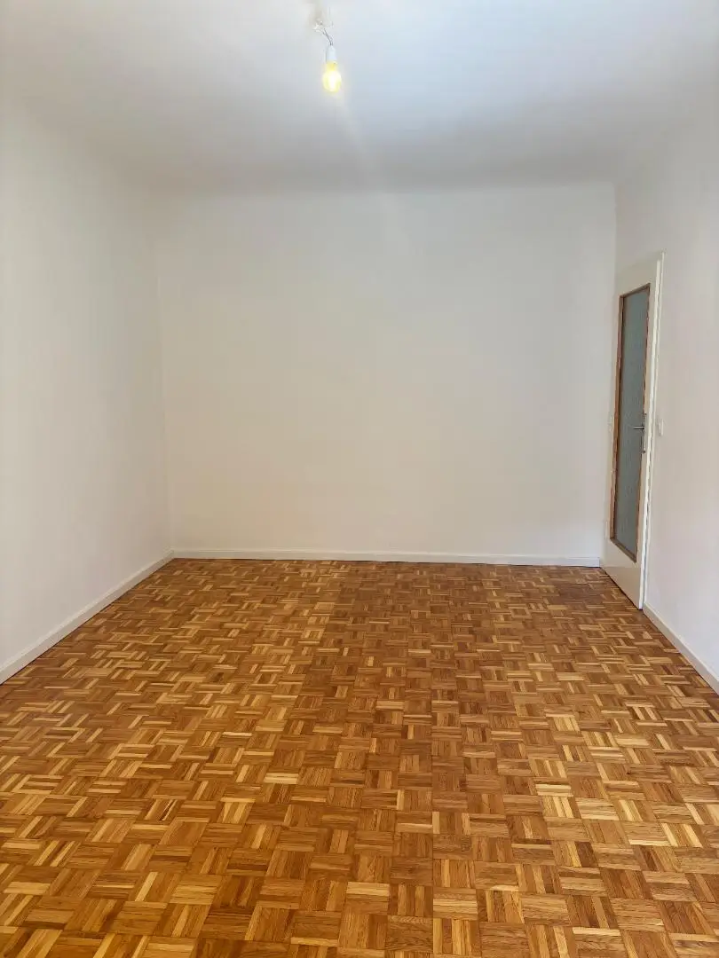 "HEREINspaziert! – 2 Zimmerwohnung & LOGGIA“