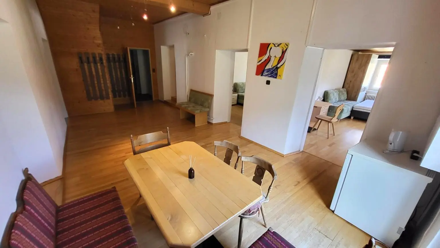 PROVISIONSFREI!!! Große Wohneinheit in einem historischen Bauernhaus!