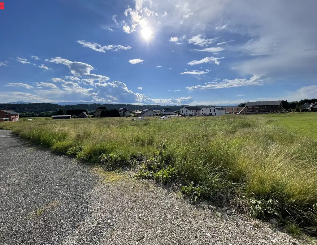 Erbauen Sie sich Ihr Zuhause auf diesem ebenen Grundstück