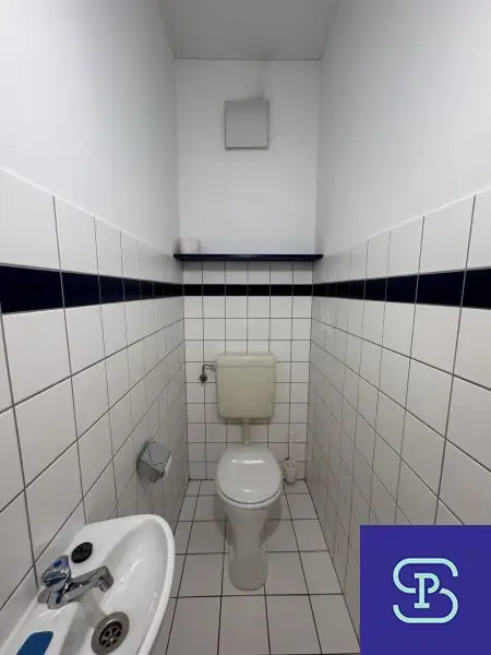 Provisionsfrei: Unbefristeter 45m² Altbau mit 2 Zimmern und Einbauküche - U1-Nähe!