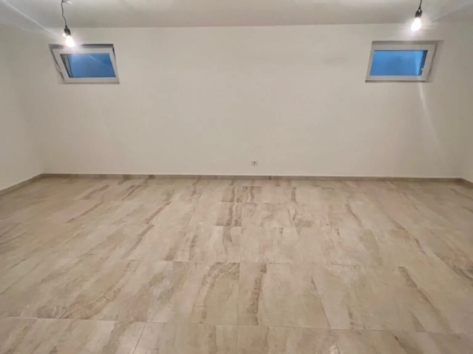 Moderne Doppelhaushälfte Nähe Wien mit 5 Schlafzimmern