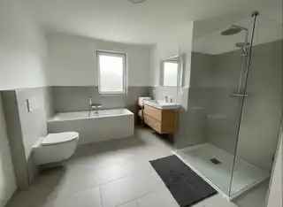 Badezimmer: KI generierte Einrichtung