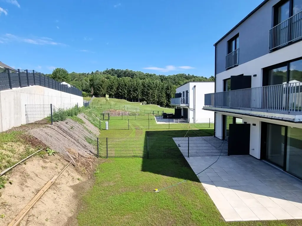 NEUBAU-GARTENWOHNUNG IN SONNIGER RUHELAGE