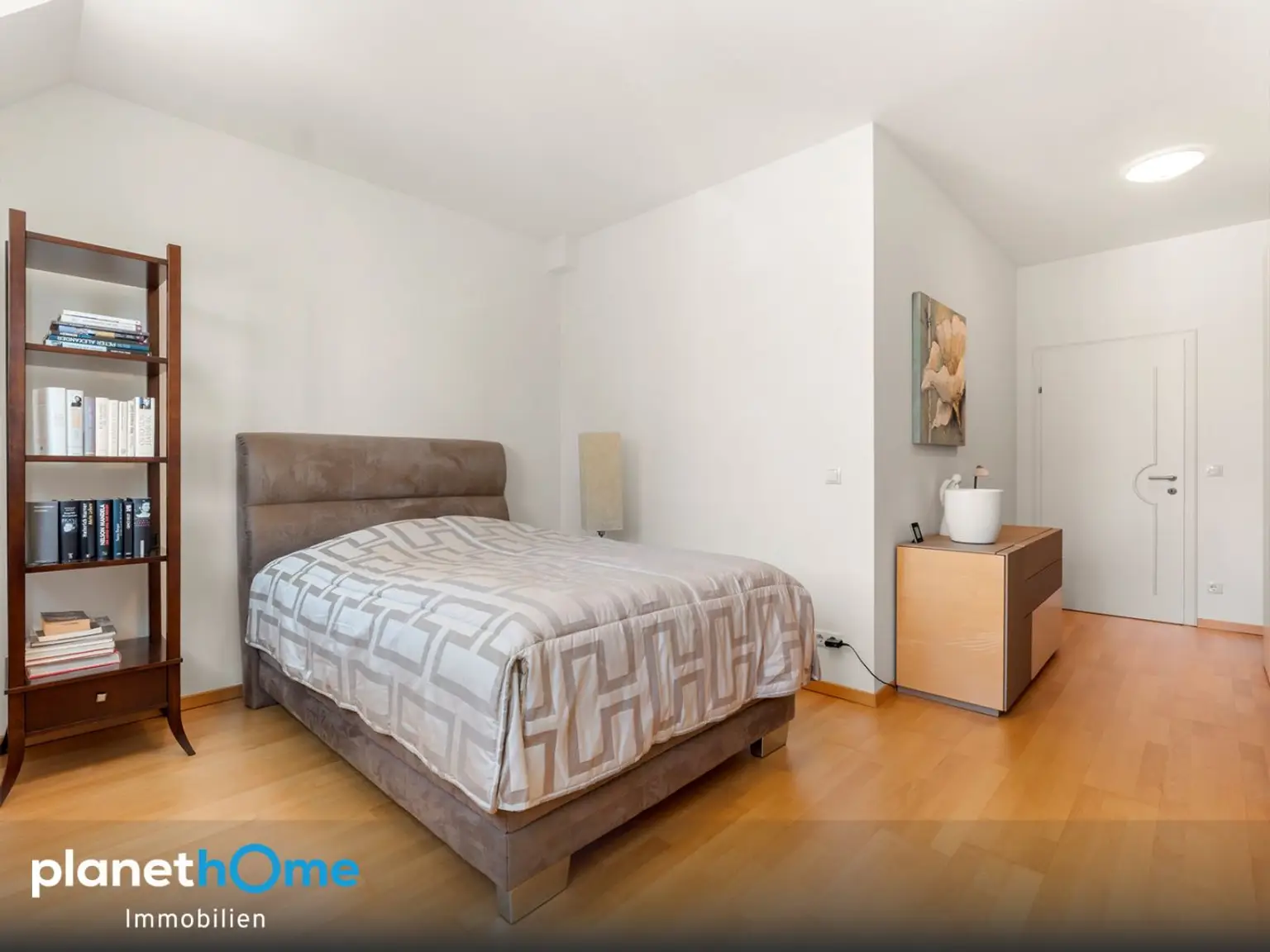 Schlafzimmer 1