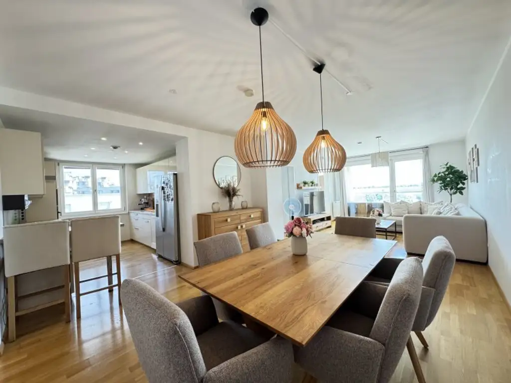 OPEN HOUSE-Besichtigung mit Einzelterminen, am Samstag, den 09.08.2025, ab 10:00 Uhr! Möblierte Vierzimmerwohnung mit großzügiger Loggia,Fernblick inkl. Garagenplatz im Herzen von Stadlau