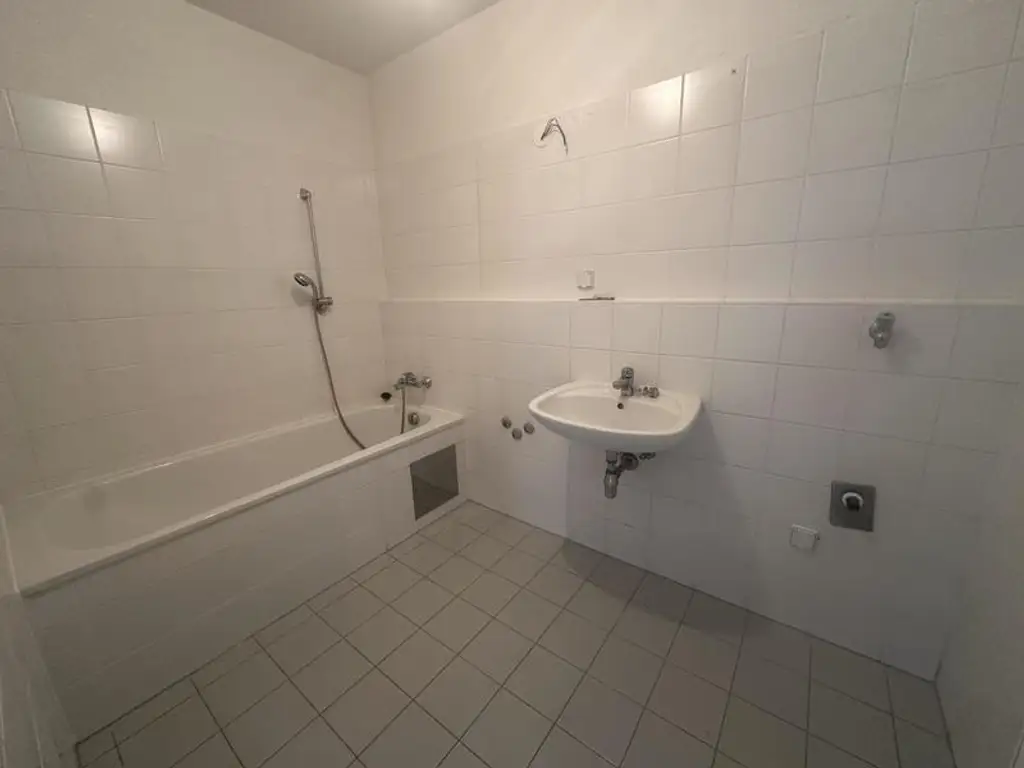 3 Zimmer Eigentum mit Loggia und Erker