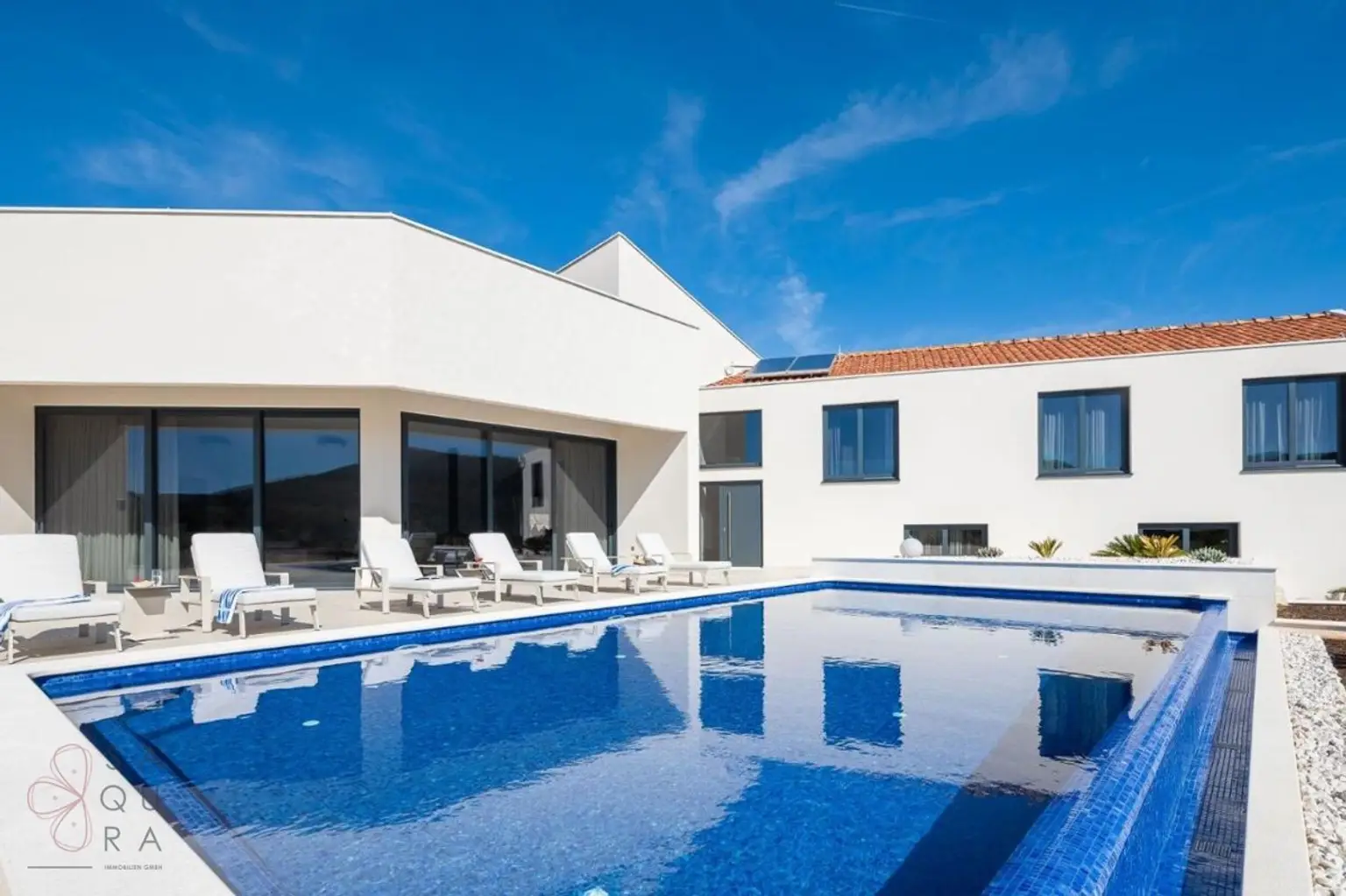 Family House Marina – Ihr mediterraner Rückzugsort mit Potenzial