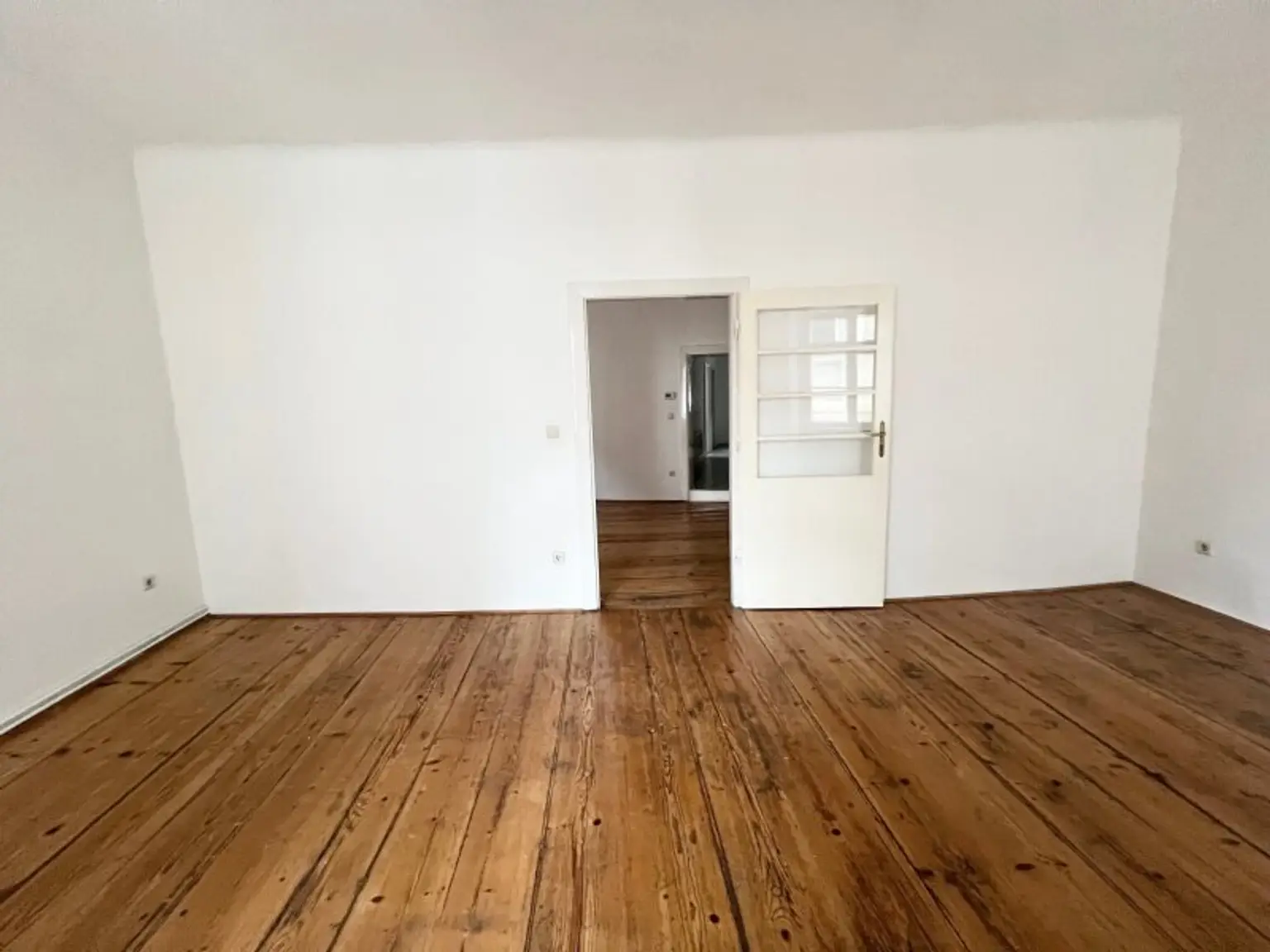Kunst, Kultur, Citylife - charmante 3-Zimmer-Altbauwohnung bei Schwedenplatz!