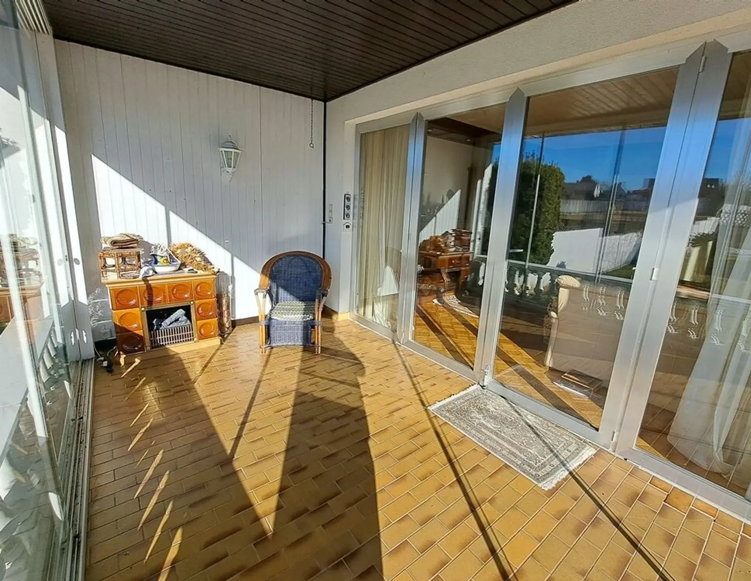 Top Preis - Schönes Familienhaus mit feinem, ruhigen Garten - Wintergarten und 2 Gartenhäusern - Nähe Eisenstadt