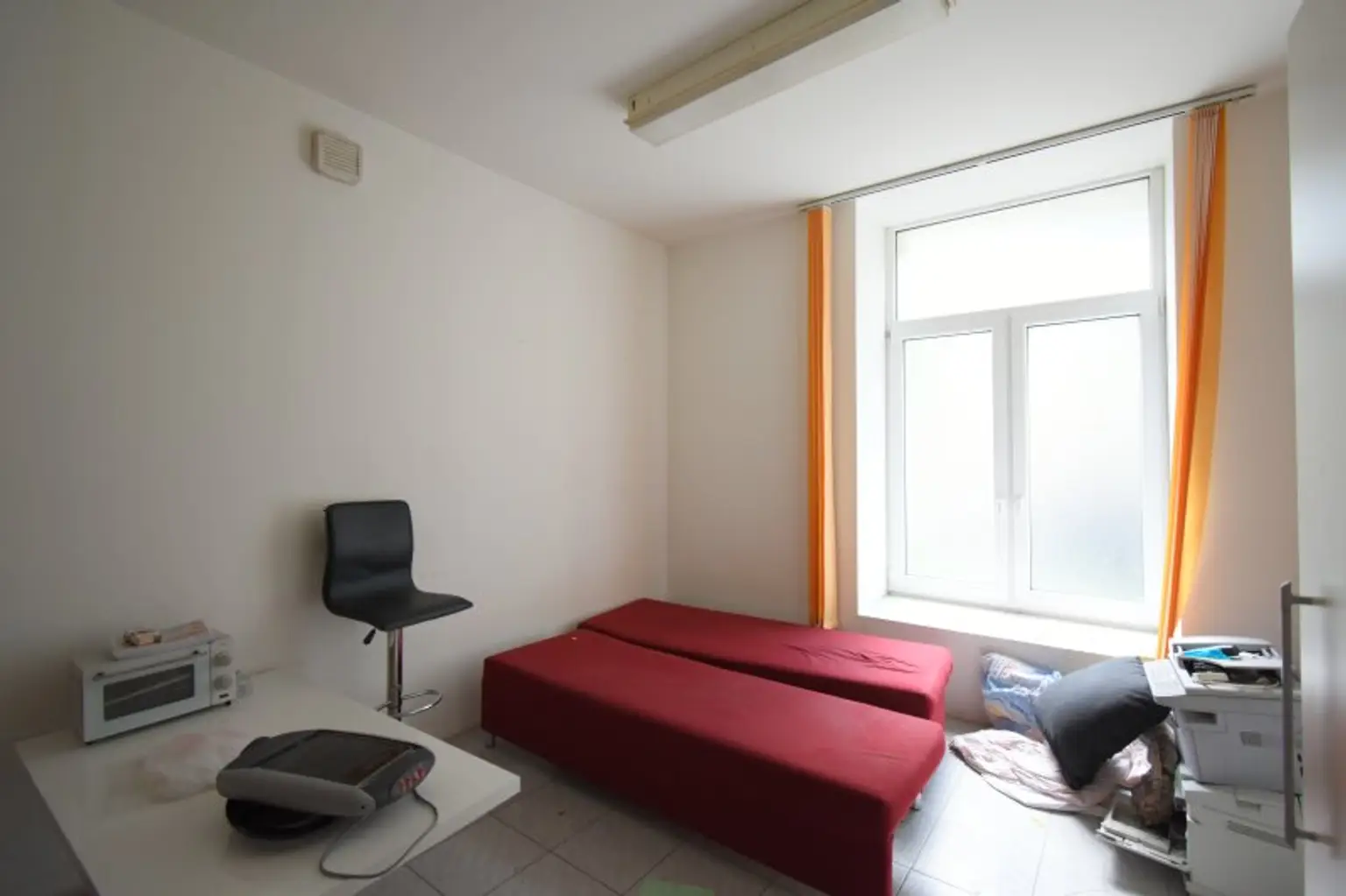 ++NEU++ 3 Zimmer Geschäftslokal mit Straßenzugang - großes Umbaupotenzial