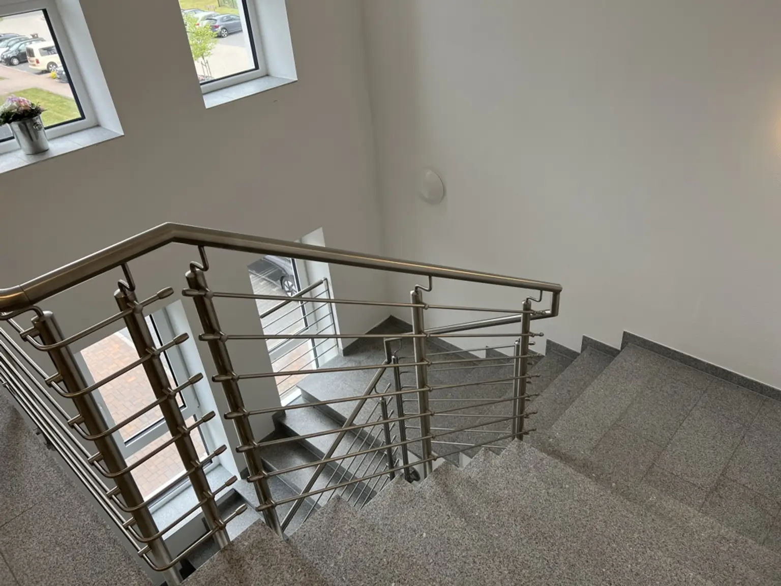 Unabhängig aber nicht allein! Seniorengerechte Wohnung mit Dachterrasse!