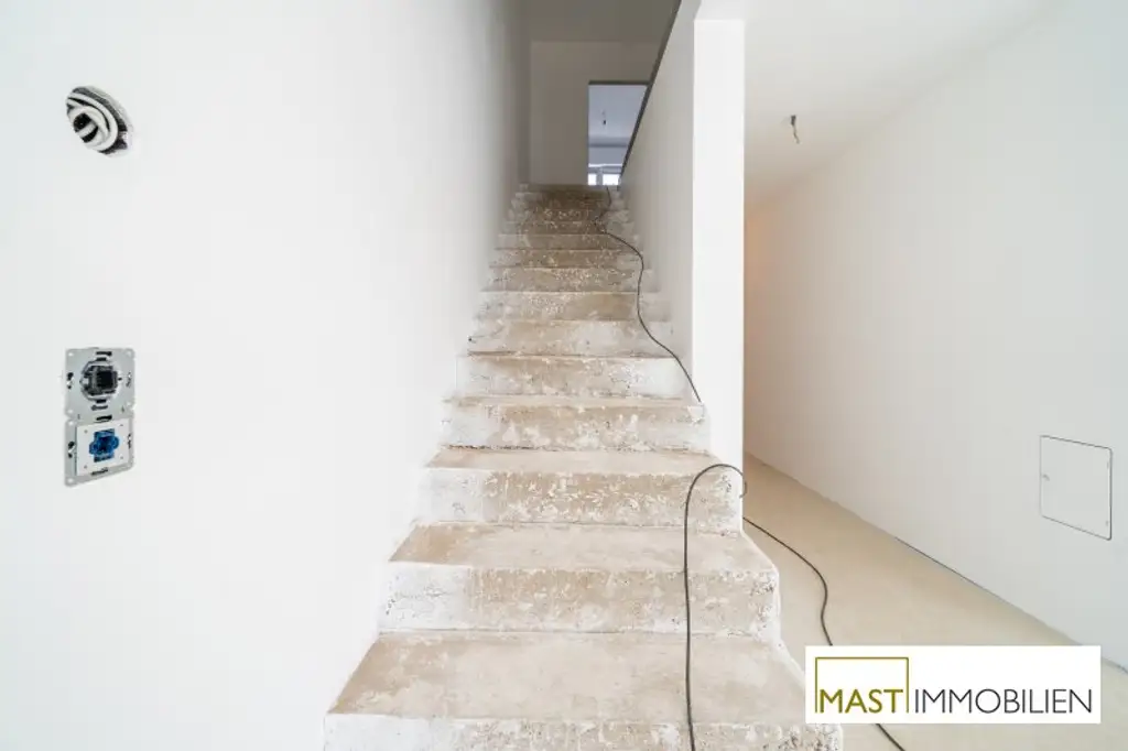 5-Zimmer Reihenhaus in Strasshof in Zentrumslage – Wohnen im Grünen bei Wien!